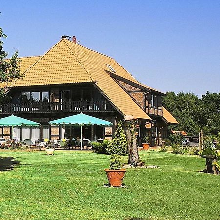 Hotel Seewisch Flessenow Екстериор снимка