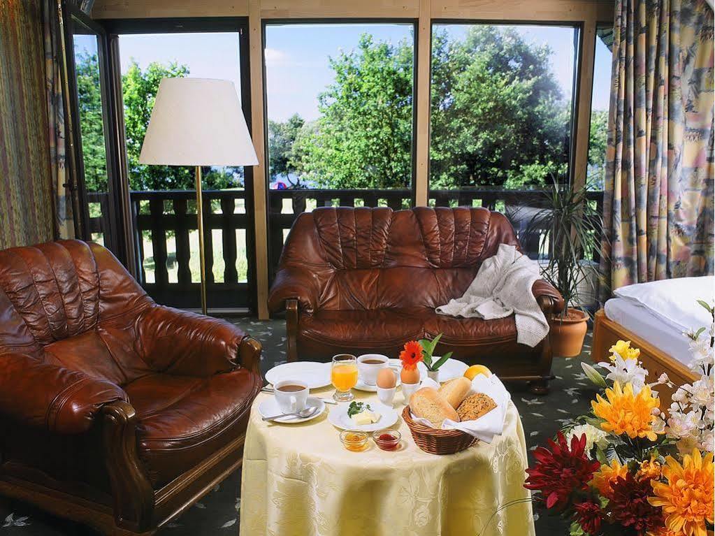 Hotel Seewisch Flessenow Екстериор снимка